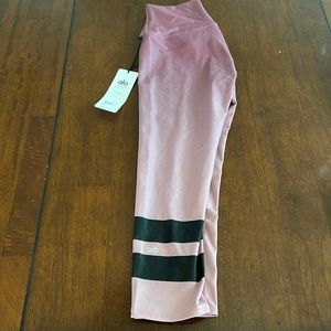 Alo Yoga high waist airbrush capri